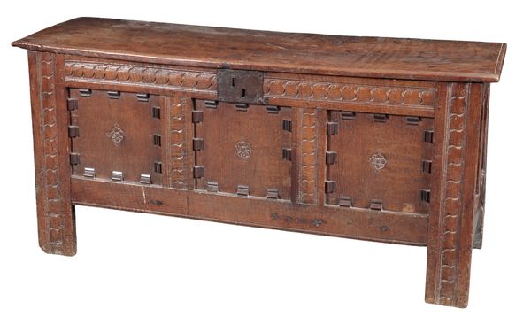 AN ENGLISH OAK COFFER