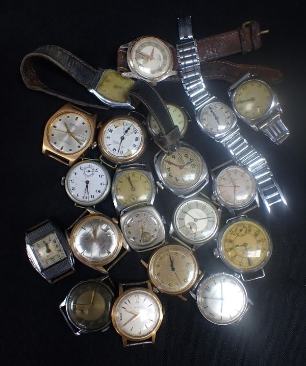 A QUANTITY OF VARIOUS GENTLEMEN'S WRISTWATCHES