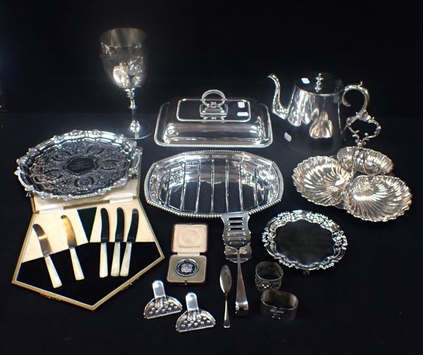 A COLLECTION OF SILVER PLATED WARE