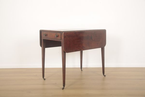 A LATE GEORGE III MAHOGANY AND PARQUETRY STRUNG PEMBROKE TABLE