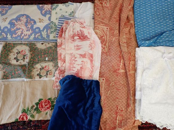 A QUANTITY OF TEXTILES