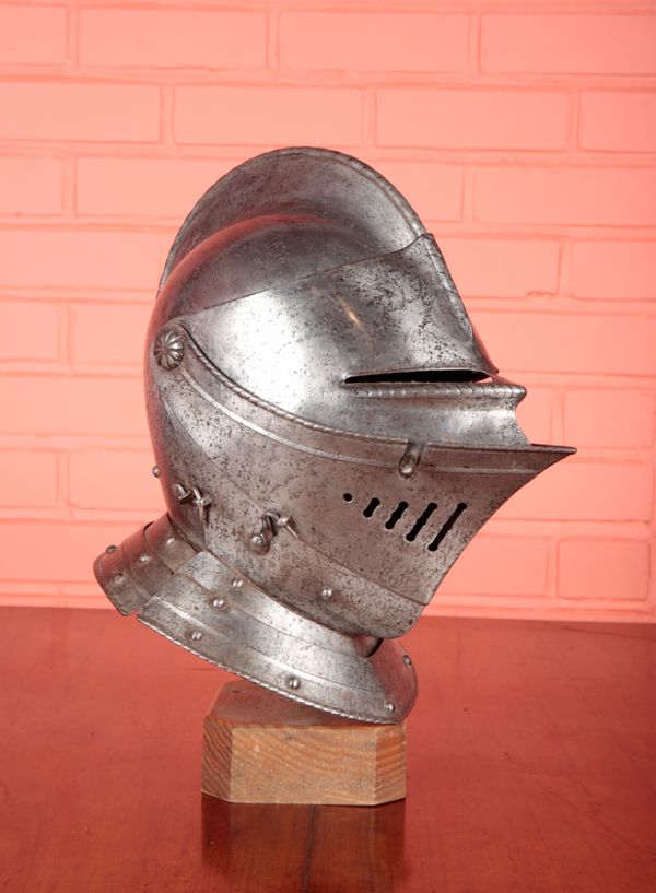 A 17TH CENTURY EUROPEAN CLOSE HELMET