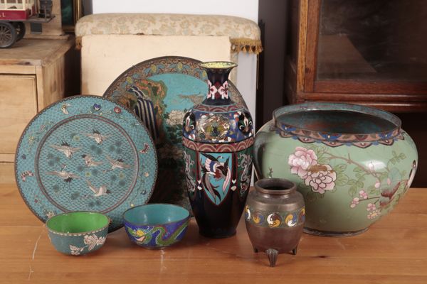 A JAPANESE CLOISONNÉ JARDINIERE