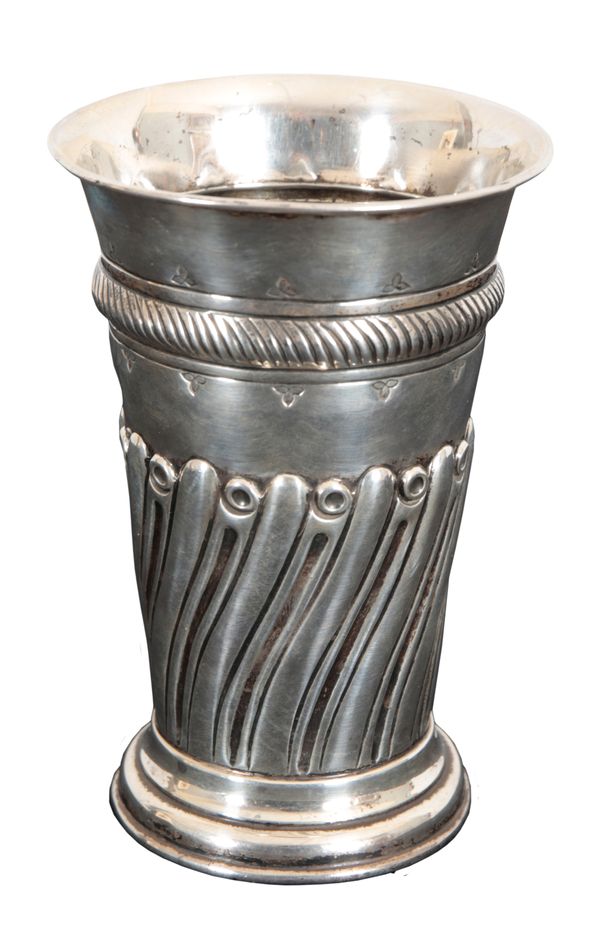 A VICTORIAN SILVER VASE OR BEAKER