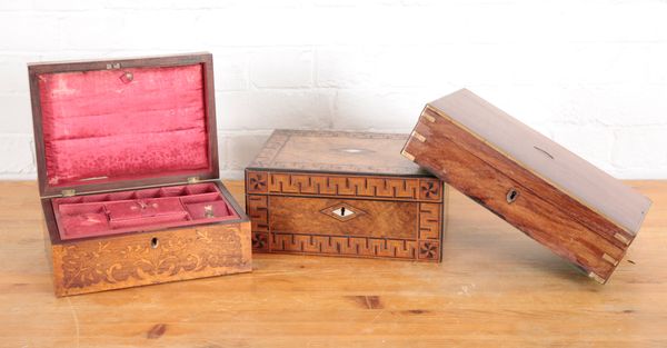 AN EARLY VICTORIAN INLAID ROSEWOOD WORK BOX