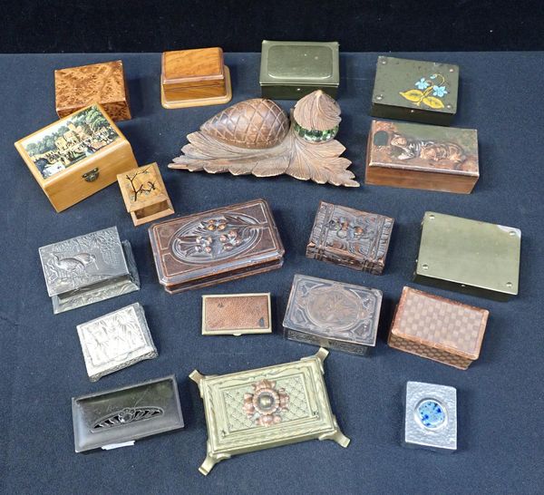 A COLLECTION OF 19TH CENTURY AND LATER STAMP BOXES