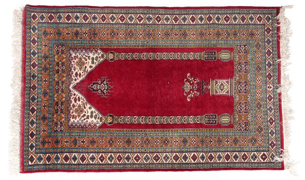 A PERSIAN KASHAN STYLE PRAYER RUG