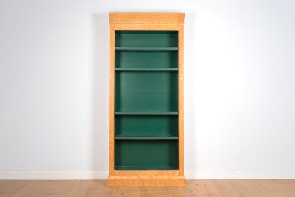 A TALL FIVE SHELVED BOOK CASE
