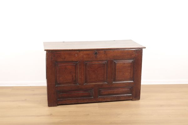 AN ENGLISH OAK COFFER