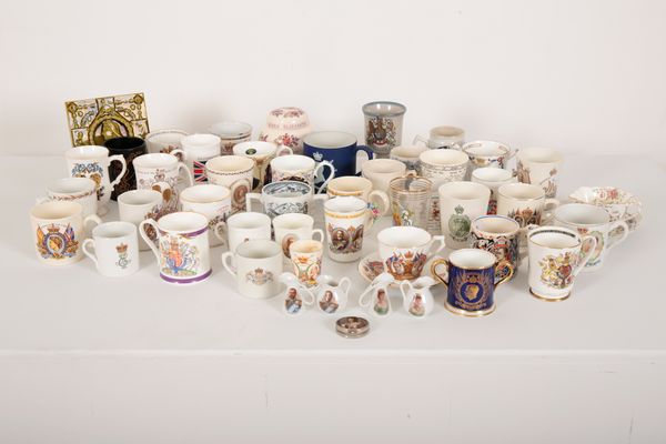 A LARGE COLLECTION OF ROYAL COMMEMORATIVE CERAMICS