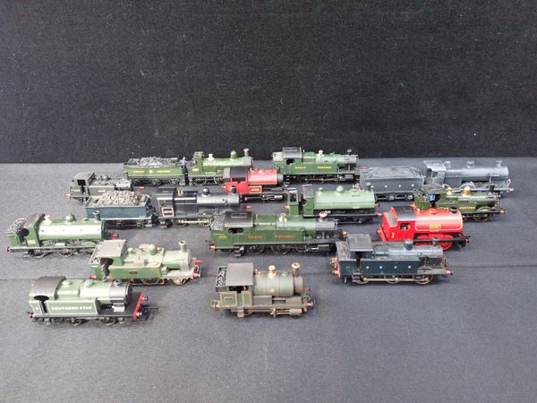 A COLLECTION OF 00 GAUGE LOCOMOTIVES