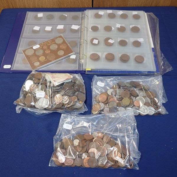 A COLLECTION OF WORLD AND BRITISH COINS