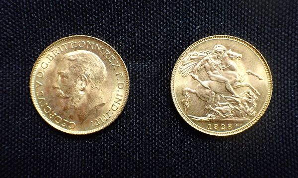 TWO 1925 GEORGE V GOLD SOVEREIGNS