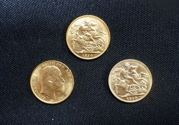 THREE 1910 EDWARD VII GOLD SOVEREIGNS