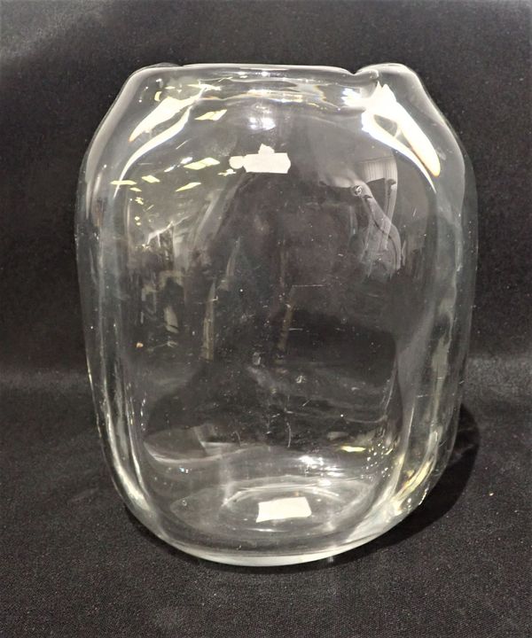 TOM HILL FOR WHITEFRIARS: A TALL FREE FORM CLEAR GLASS VASE