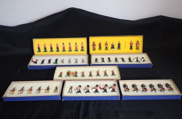 A COLLECTION OF BOXED PAINTED LEAD MILITARY FIGURES