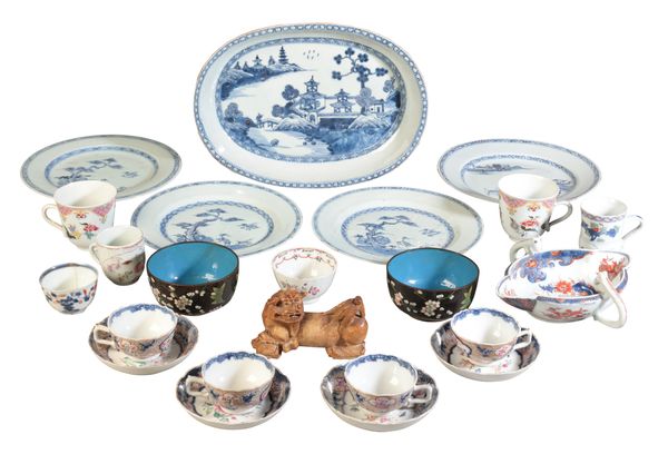 A COLLECTION OF CHINESE EXPORT PORCELAIN