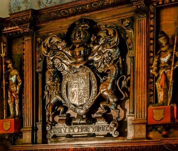 A JAMES I OAK ROYAL COAT OF ARMS