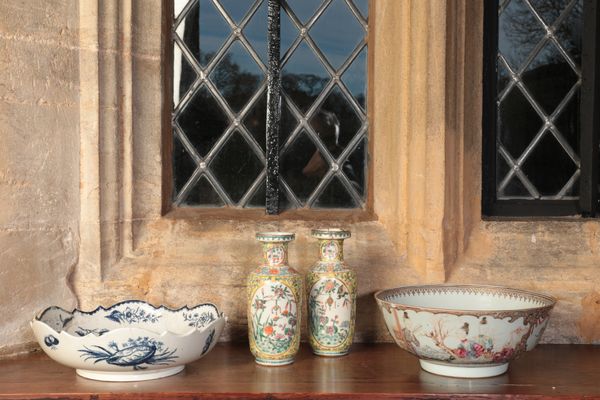 AN ENGLISH PORCELAIN DISH