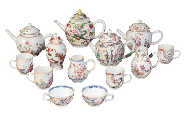 A COLLECTION OF CHINESE EXPORT PORCELAIN