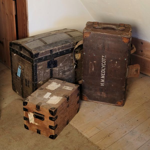 A COLLECTION OF LUGGAGE