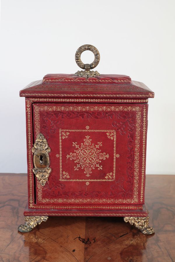 A REGENCY RED MOROCCO JEWELLERY CASKET