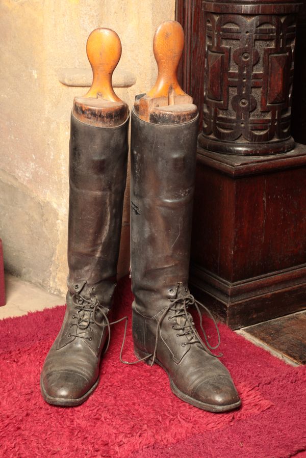 A PAIR OF VICTORIAN LEATHER RIDING BOOTS