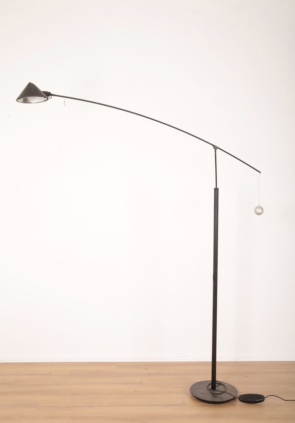 A RELCO ITALIAN CANTILEVER STANDARD LAMP