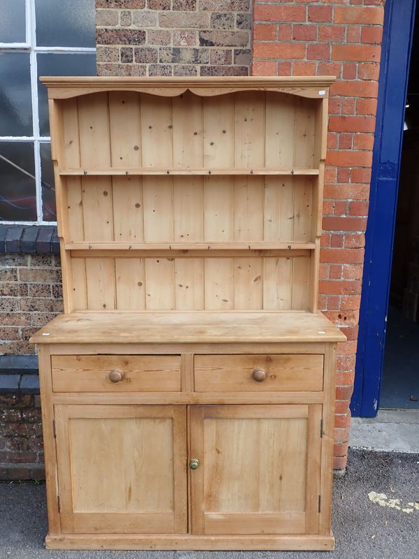 A VICTORIAN STYLE PINE DRESSER