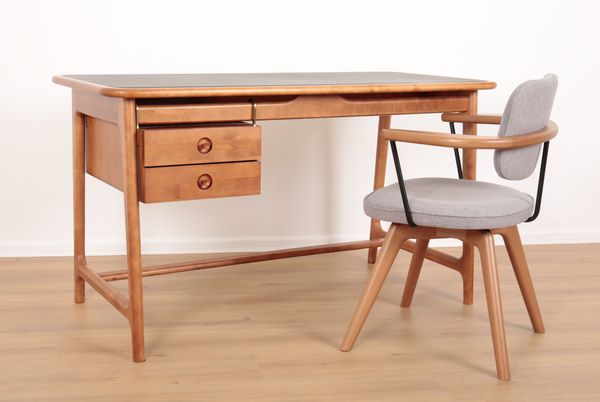 A MID CENTURY STYLE 'SOREN' DESK BY JOHN LEWIS