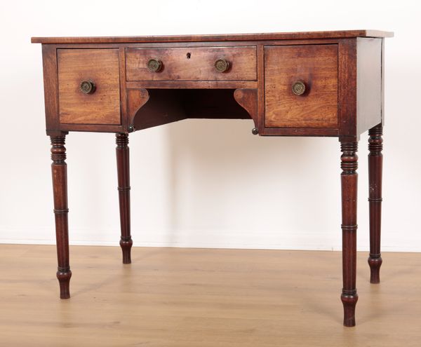 A REGENCY MAHOGANY DRESSING TABLE