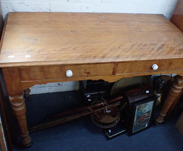 A VICTORIAN SATIN WALNUT DRESSING TABLE