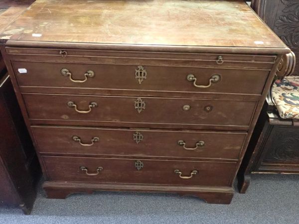 A GEORGE III STYLE MAHOGANY CHEST OF DRAWERS