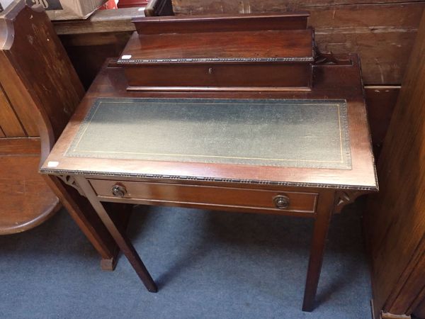 A SMALL EDWARDIAN MAHOGANY WRITING DESK