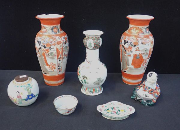 A COLLECTION OF CHINESE AND JAPANESE PORCELAIN