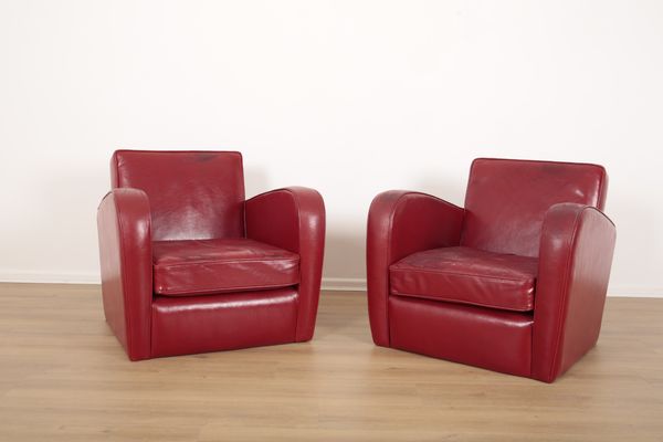 A PAIR OF RED LEATHER 'ART DECO' STYLE CLUB CHAIRS