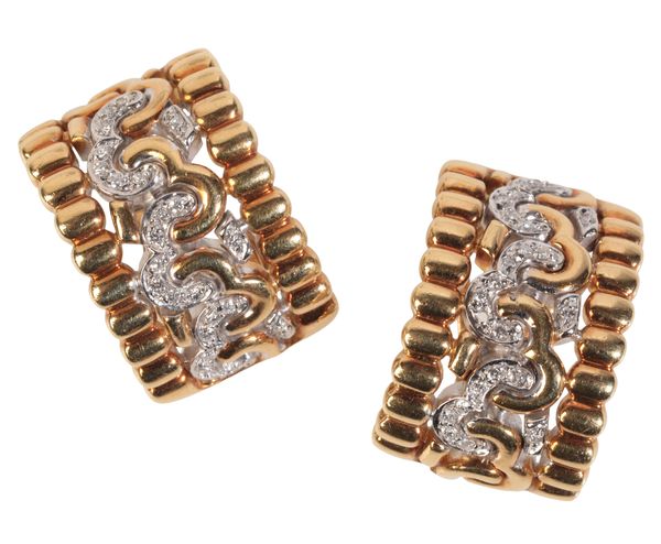 A PAIR OF 18CT GOLD DIAMOND CLIP EARRINGS