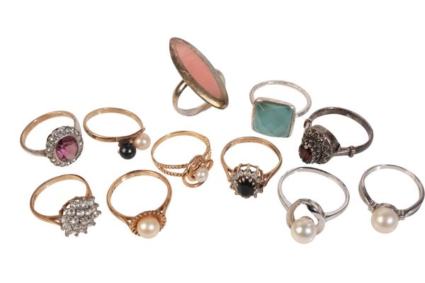 A SELECTION OF ELEVEN SILVER AND GOLD DRESS RINGS