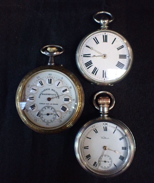 A GENTLEMAN'S SILVER-CASED OPEN FACE POCKET WATCH