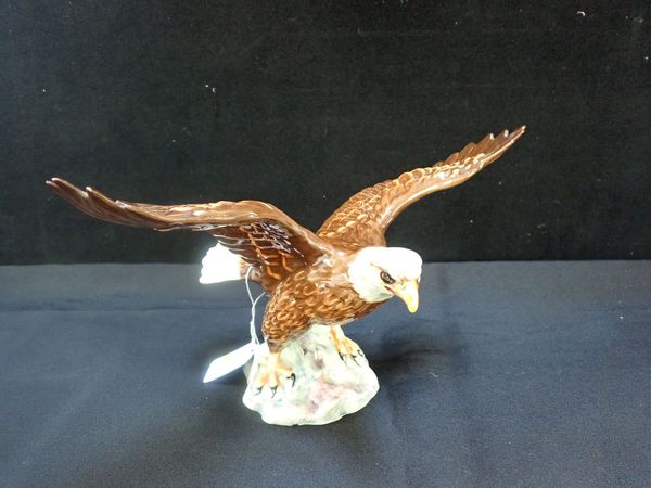 A BESWICK BALD EAGLE