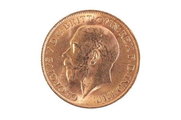 A 1915 GEORGE V GOLD SOVEREIGN