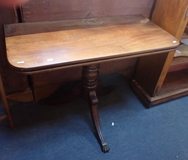 A 19TH CENTURY MAHOGANY TEA TABLE