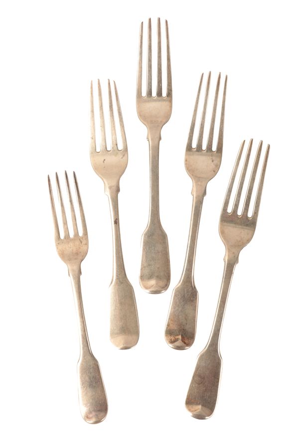 THREE GEORGE IV SILVER FIDDLE PATTERN TABLE FORKS