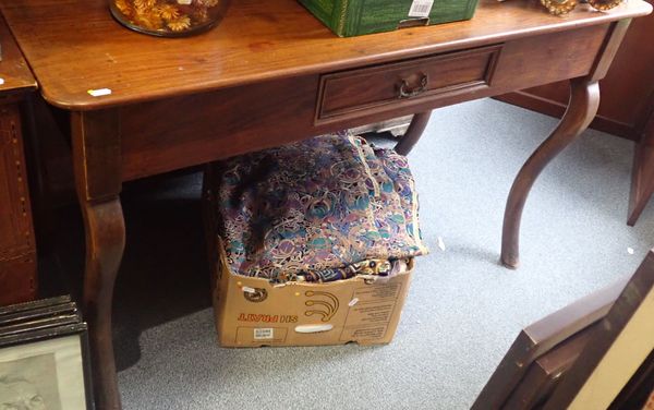 A MAHOGANY SIDE TABLE