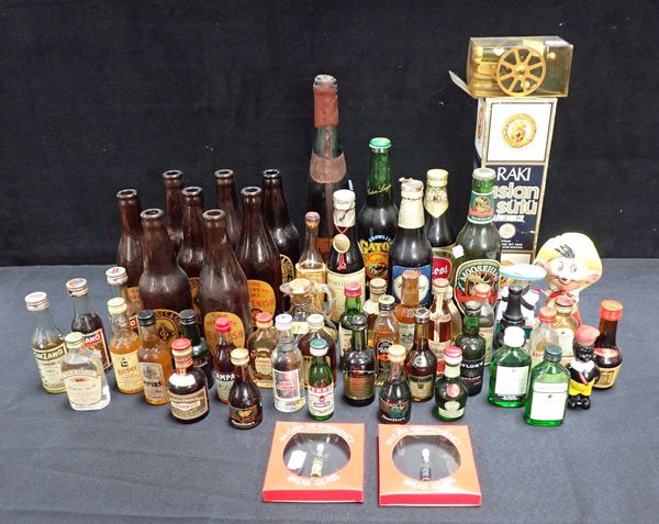 A COLLECTION OF ALCOHOL MINIATURES