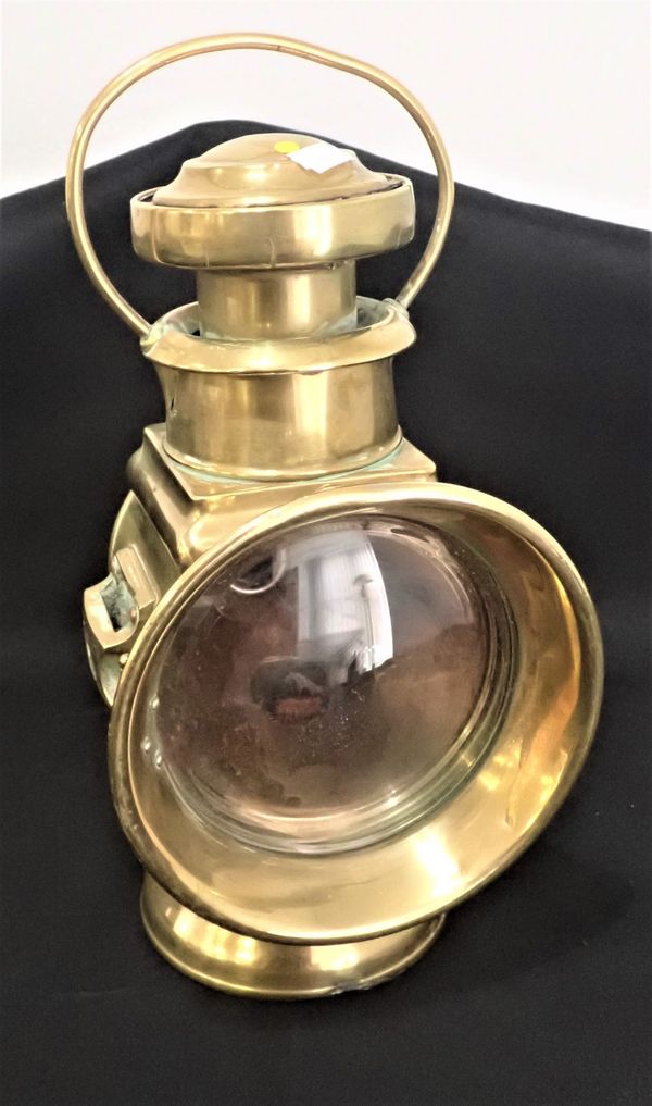 AN EARLY 20TH CENTURY LUCAS BRASS CAR LAMP