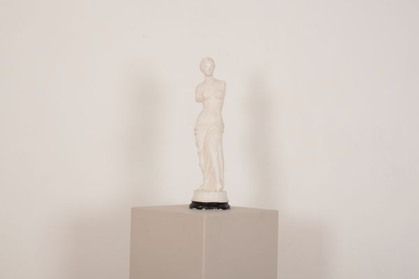 A PLASTER STATUETTE OF VENUS DE MILO