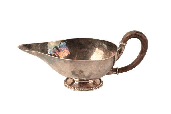 AN EDWARD VII SILVER SAUCE BOAT