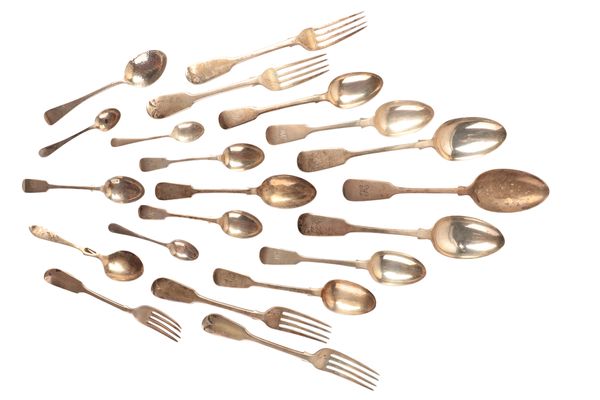 A HARLEQUIN VICTORIAN SILVER FIDDLE PATTERN CUTLERY SERVICE