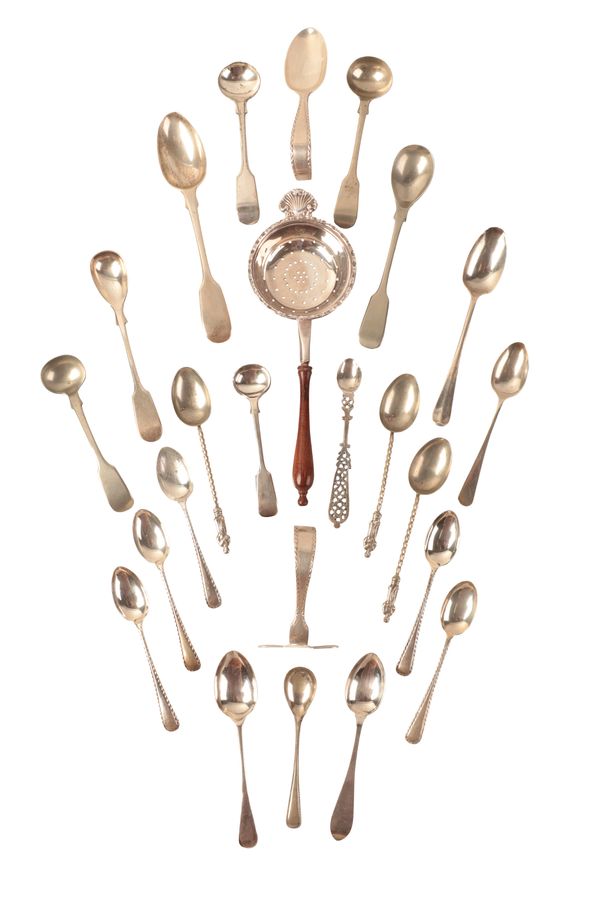 A GEORGE V SCOTTISH SILVER SPOON AND PUSHER